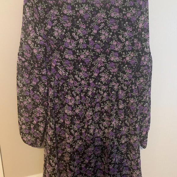 Purple and Black Floral Dress - Picture 3 of 4
